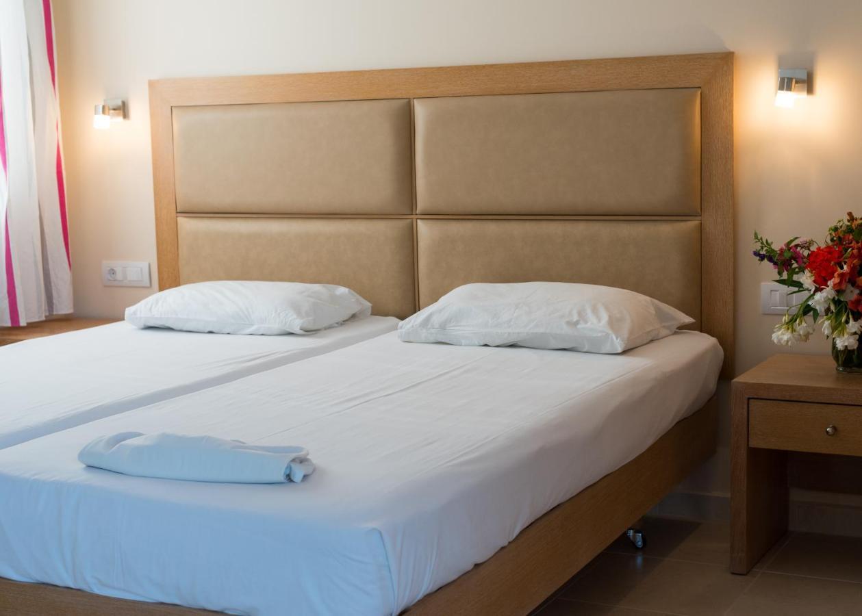 Amaryllis Front Beach Hotel 拉多斯 外观 照片