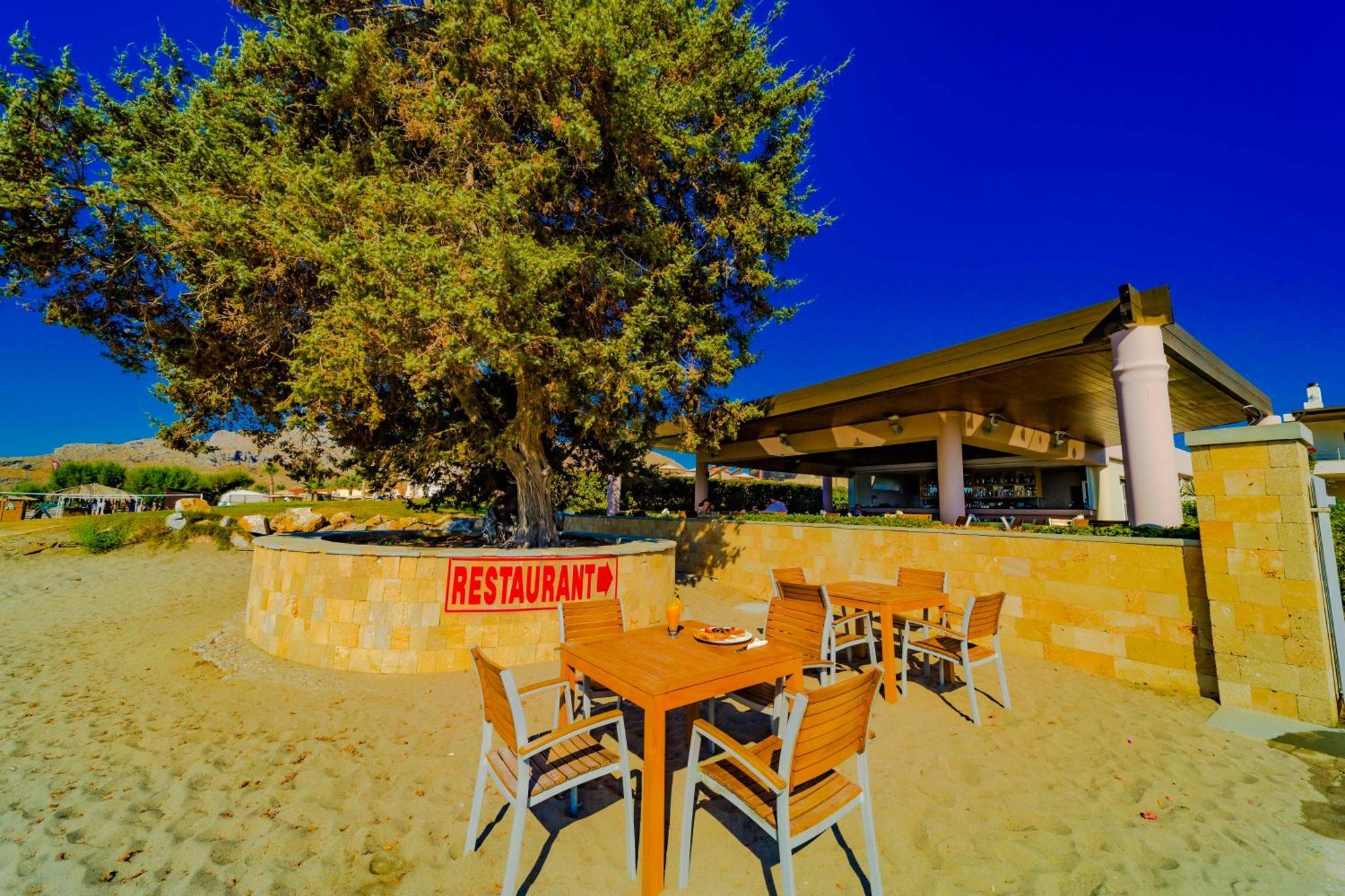 Amaryllis Front Beach Hotel 拉多斯 外观 照片